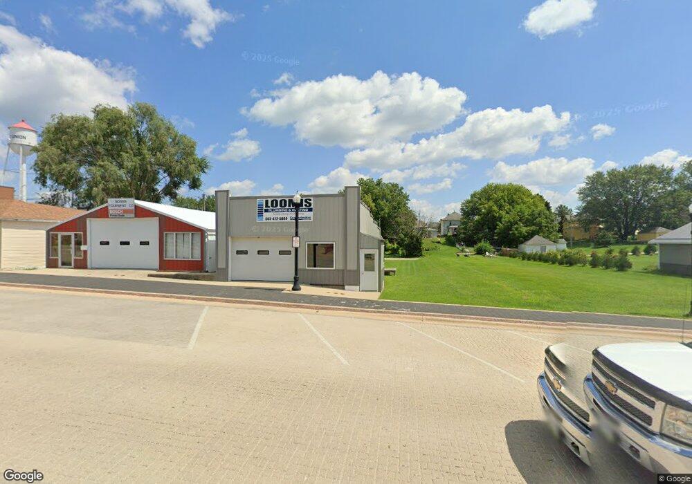 211 S Vine St, West Union, IA 52175 - photo 1