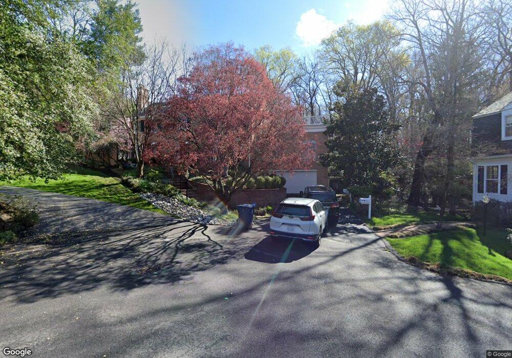 1315 Merrie Ridge Rd, McLean, VA 22101 - photo 1