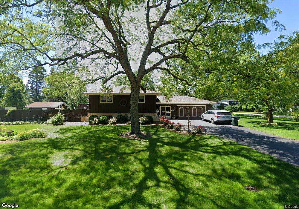 28W063 Country View Dr, Naperville, IL 60564 - photo 1