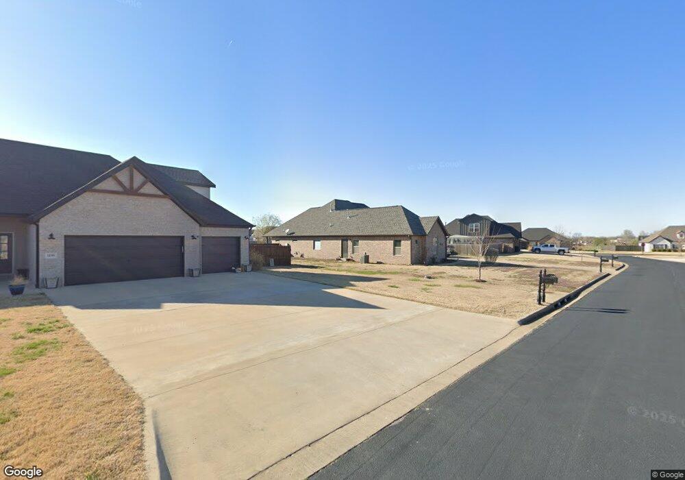 18415 Phelps Cir, Fayetteville, AR 72704 - photo 1