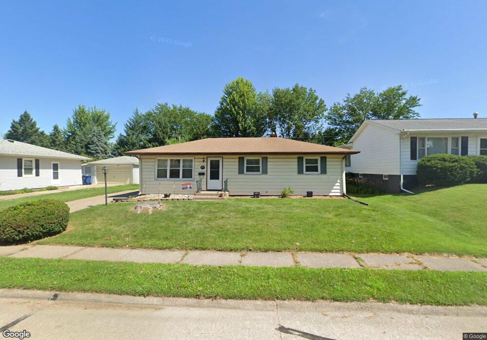 2312 W Dover Ct, Davenport, IA 52804 - photo 1