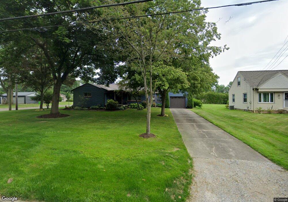237 Taylor Rd, Barberton, OH 44203 - photo 1