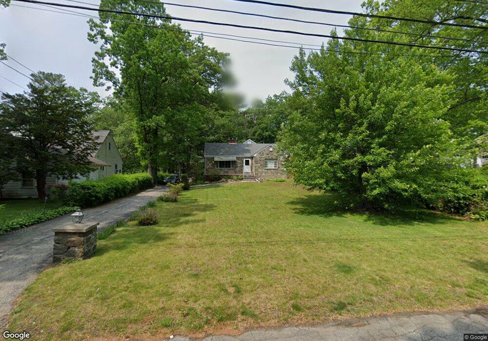 73 Pine Point Dr, Bridgeport, CT 06606 - photo 1