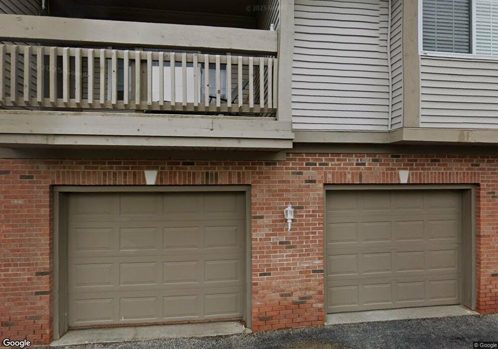 4537 N Thornhill Dr, Peoria, IL 61615 - photo 1