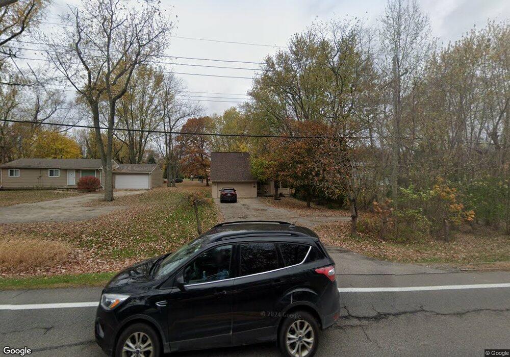 3510 Green Lake Rd, West Bloomfield, MI 48324 - photo 1