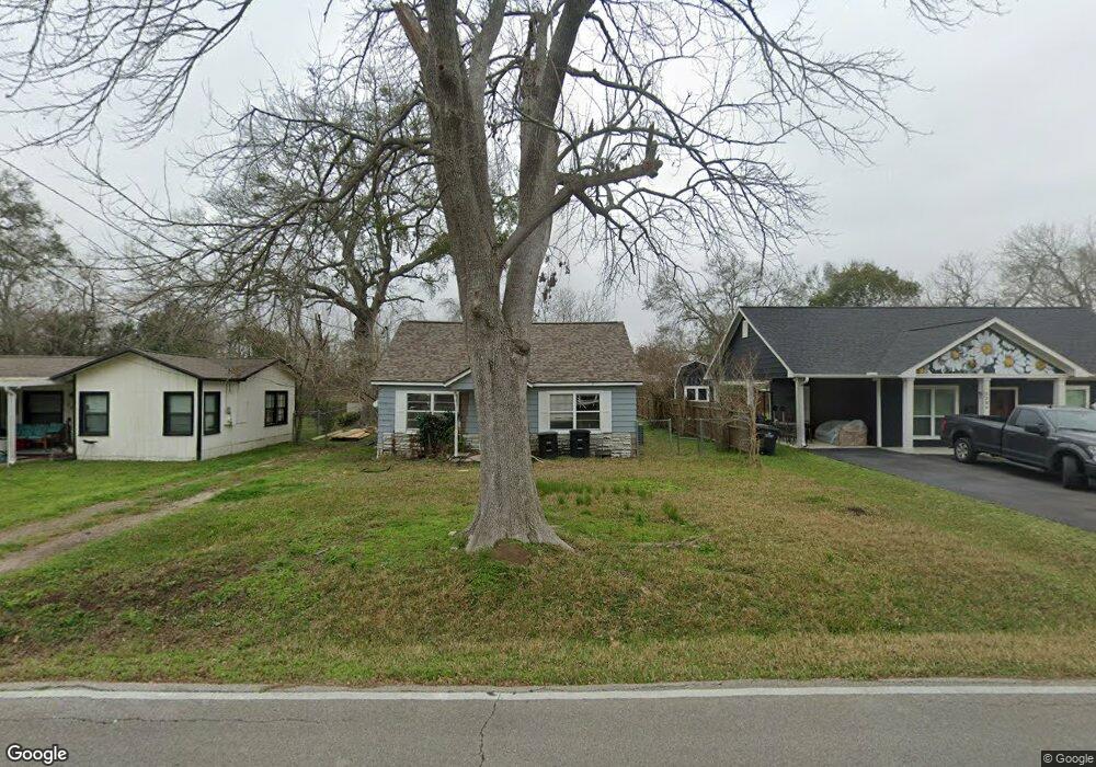 1314 Fairview Dr, Alvin, TX 77511 - photo 1