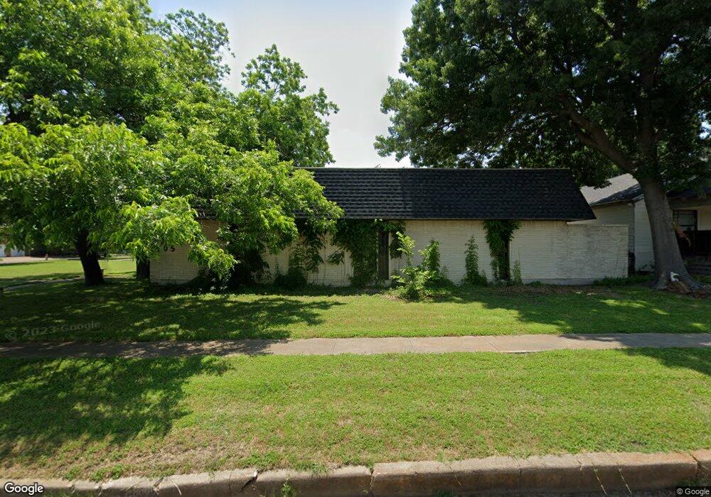 505 NW Main St, Ennis, TX 75119 - photo 1