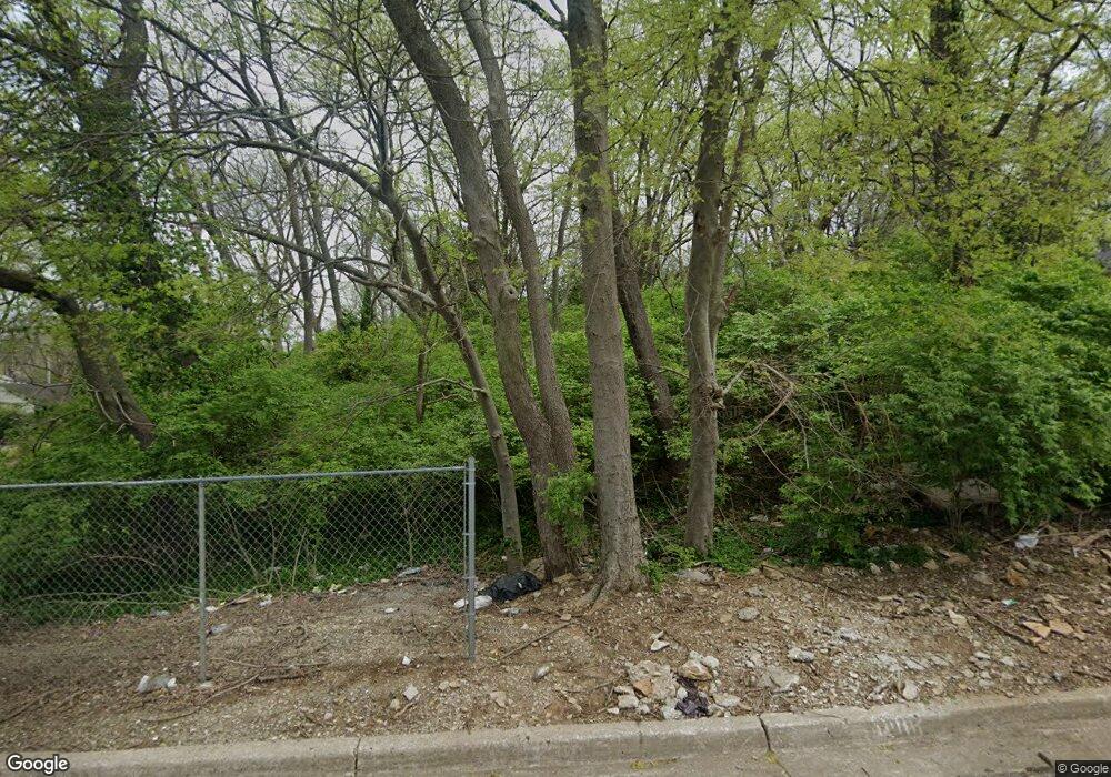 6917 College Ave, Kansas City, MO 64132 - photo 1