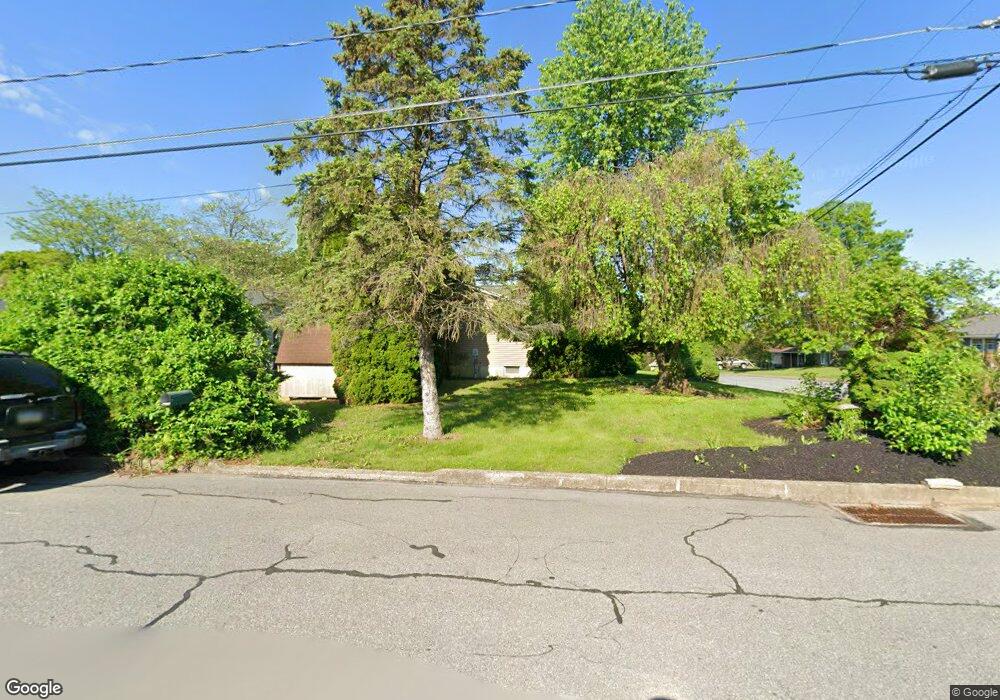 714 Chew St, Hamburg, PA 19526 - photo 1