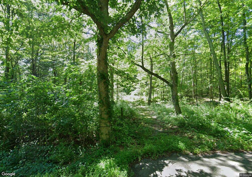 531 N Wilton Rd, New Canaan, CT 06840 - photo 1