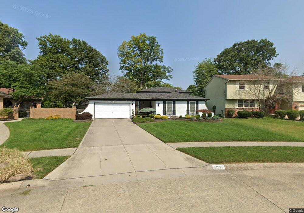 2052 Honeytree Loop N, Columbus, OH 43229 - photo 1