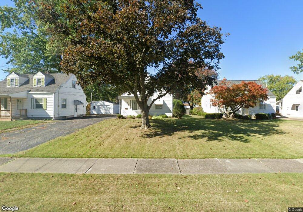 3950 Palm Ave, Lorain, OH 44055 - photo 1