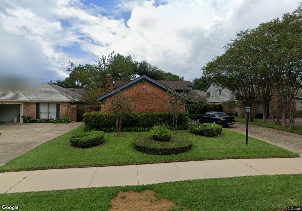 10318 Chevy Chase Dr, Houston, TX 77042 - photo 1