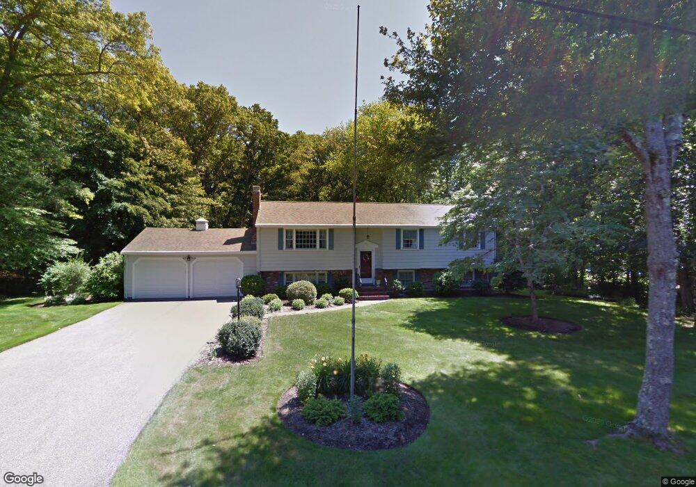 137 Meadowbrook Rd, Hanover, MA 02339 - photo 1