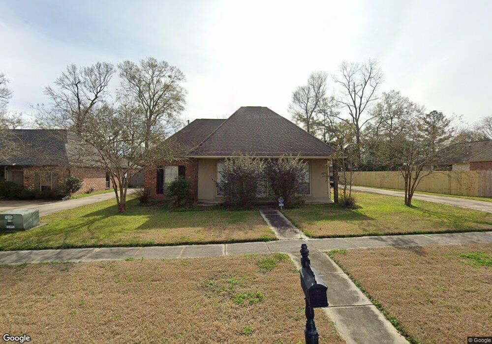 2622 Long Branch Dr, Zachary, LA 70791 - photo 1