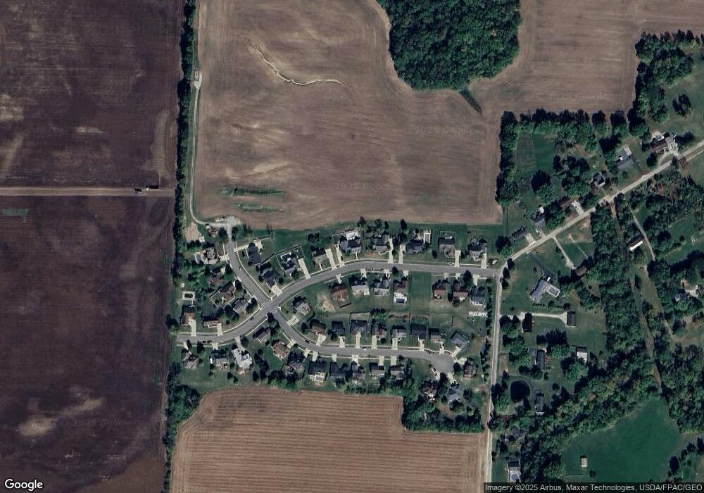 1330 Eastwood Dr, Circleville, OH 43113 - photo 1