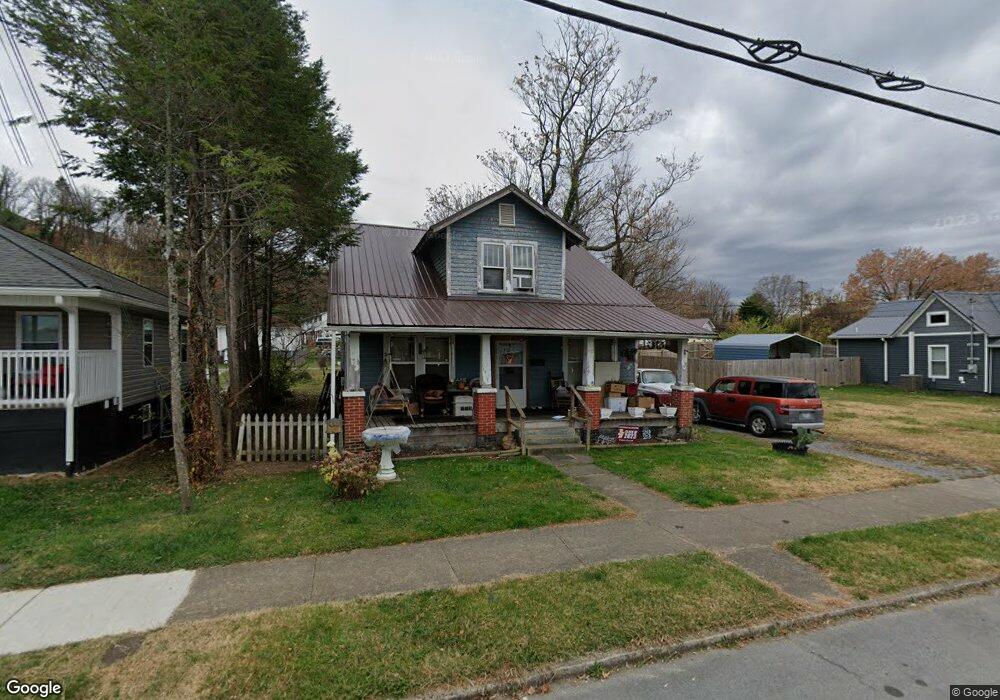 612 E Maple St, Johnson City, TN 37601 - photo 1