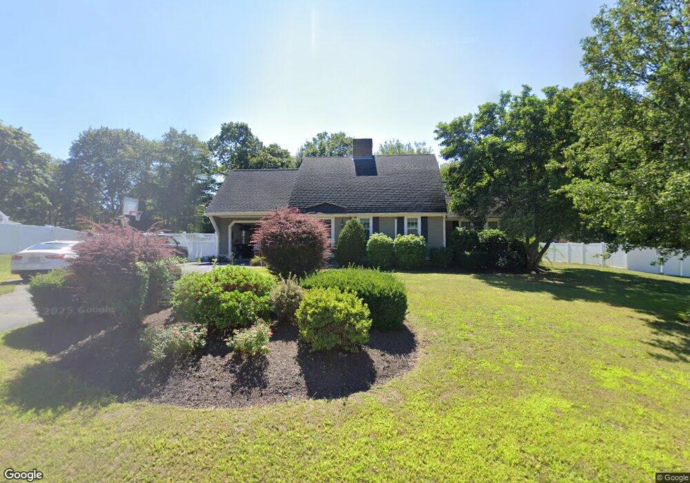 33 Curtis Cir, East Weymouth, MA 02189 - photo 1