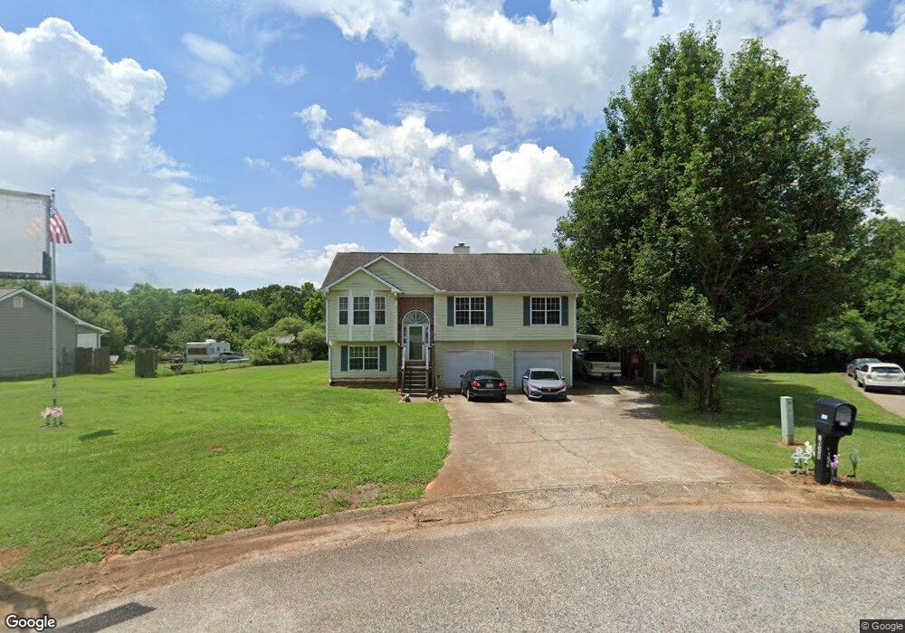 1046 Crestview Ct, Winder, GA 30680 - photo 1