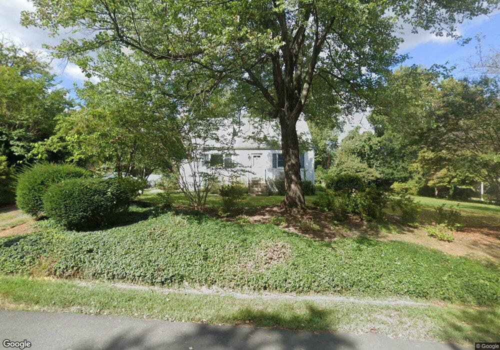 6812 Crutchfield St, Falls Church, VA 22043 - photo 1