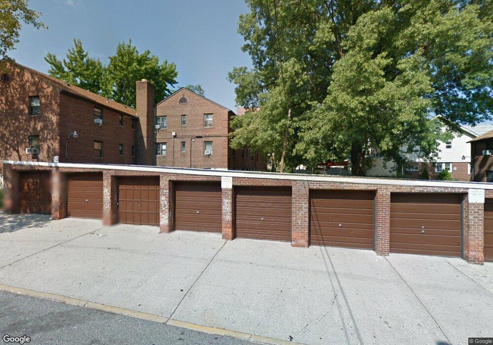 3631 170th St unit 20, Flushing, NY 11358 - photo 1