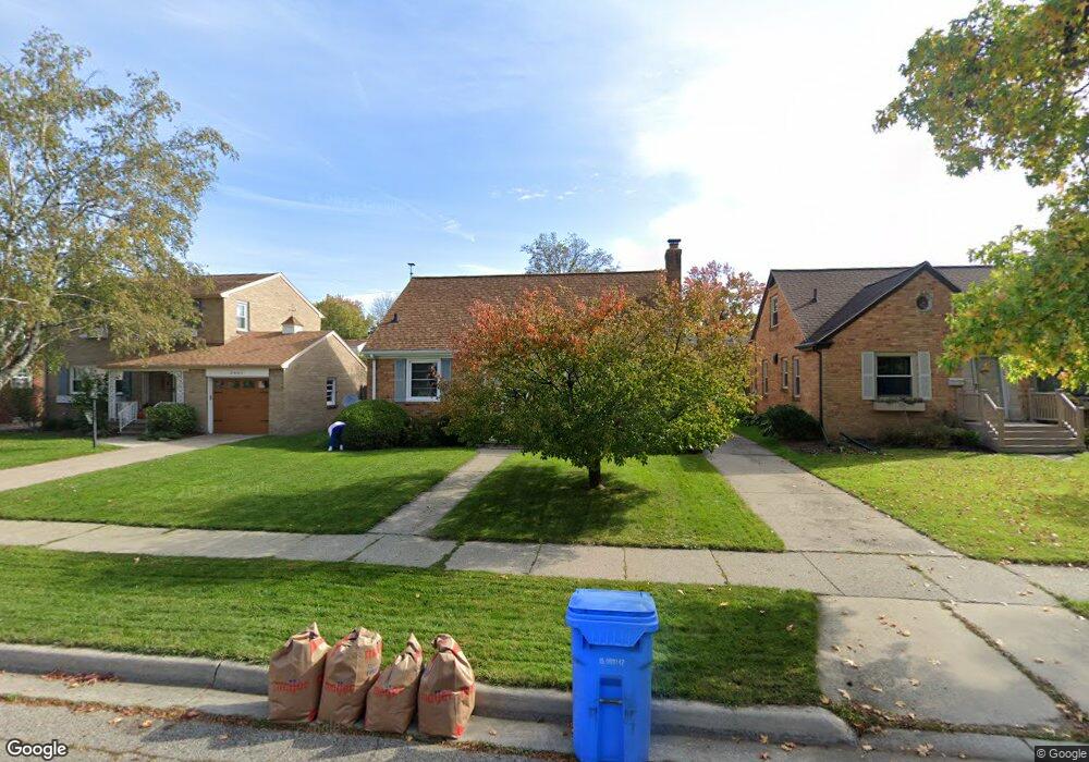 2405 Concord Rd, Lansing, MI 48910 - photo 1