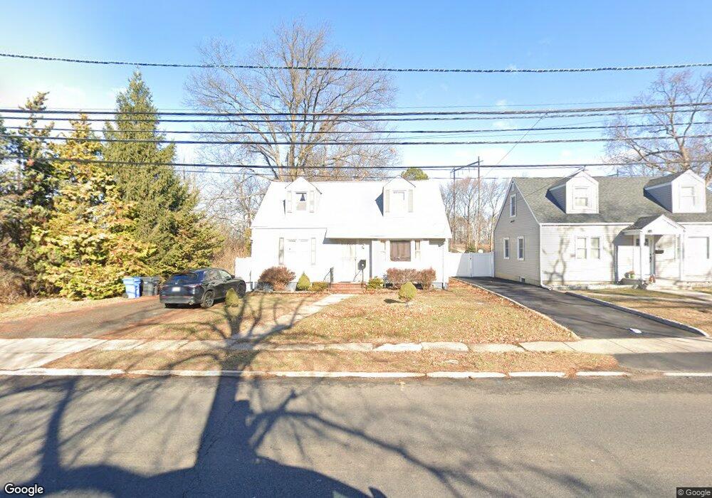 82 Essex Ave, Metuchen, NJ 08840 - photo 1