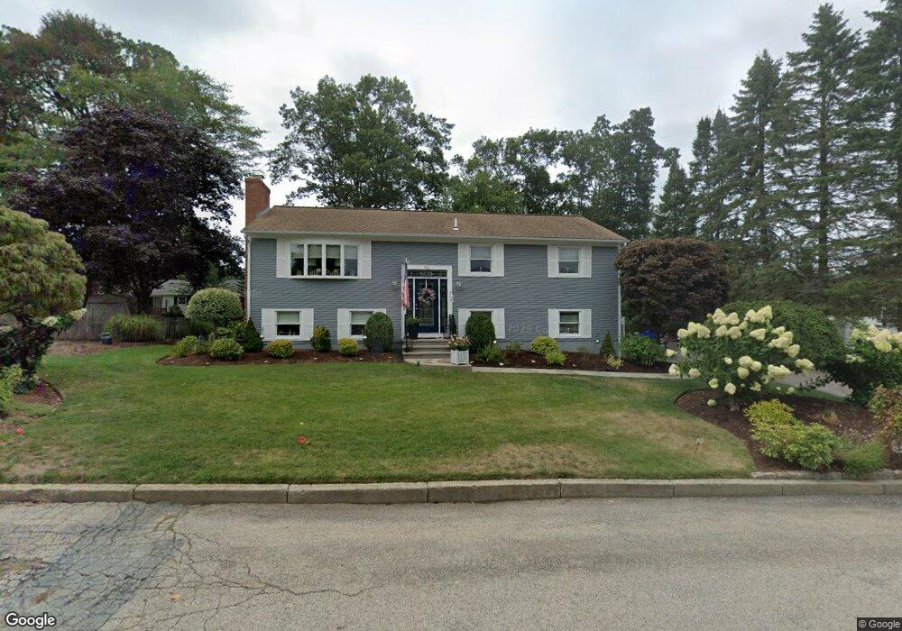 88 Pinewood Dr, West Warwick, RI 02893 - photo 1