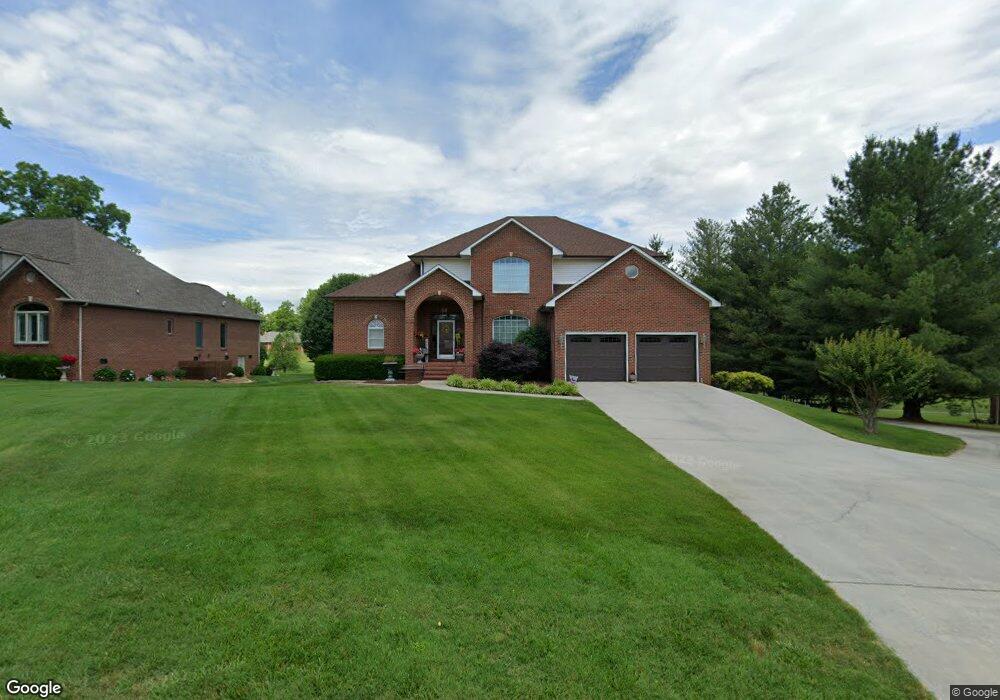 1002 N Plantation Dr, Cookeville, TN 38506 - photo 1