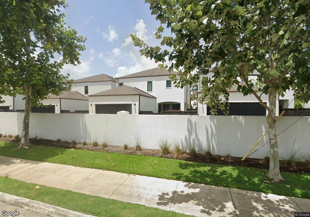 1716 Maravilla Dr, Houston, TX 77055 - photo 1