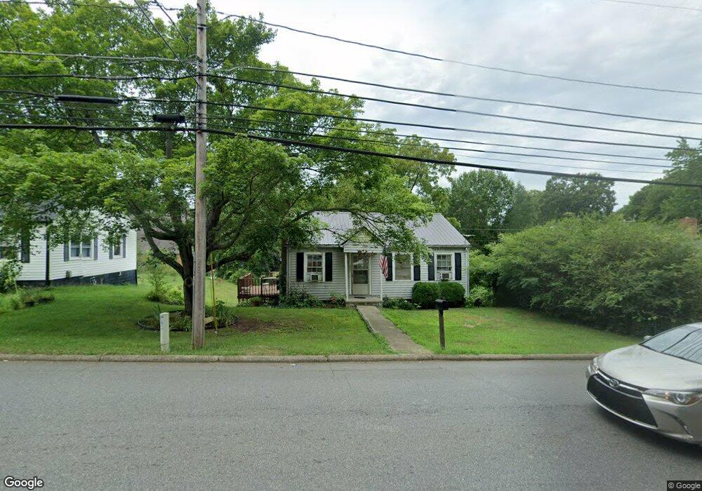 526 Salisbury Rd, Statesville, NC 28677 - photo 1