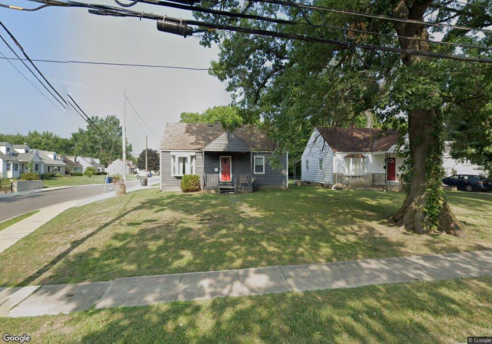 319 Robinwood Ave, Columbus, OH 43213 - photo 1