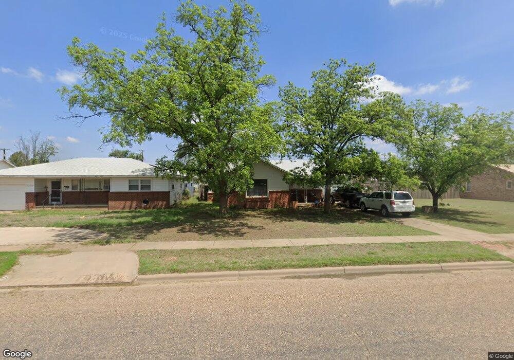 2700 W 4th St, Plainview, TX 79072 - photo 1