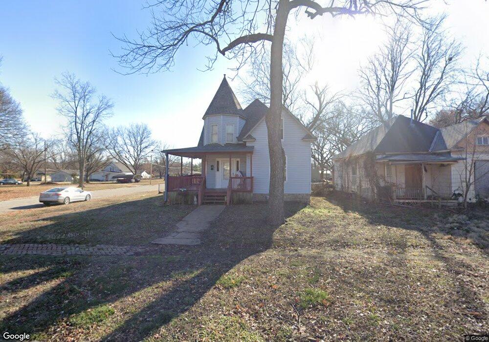 2500 Grand Ave, Parsons, KS 67357 - photo 1