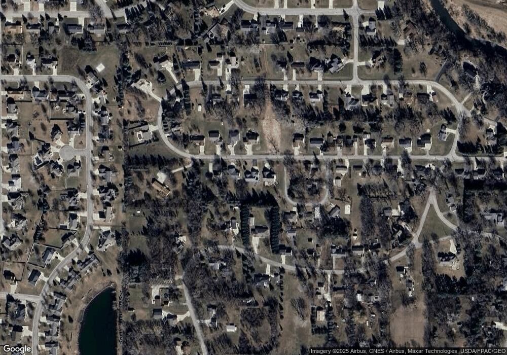 2411 10th Ave SW, Austin, MN 55912 - photo 1