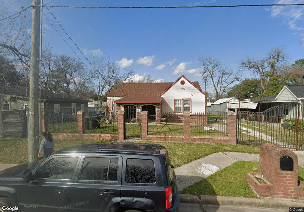 609 Bennington St, Houston, TX 77022 - photo 1