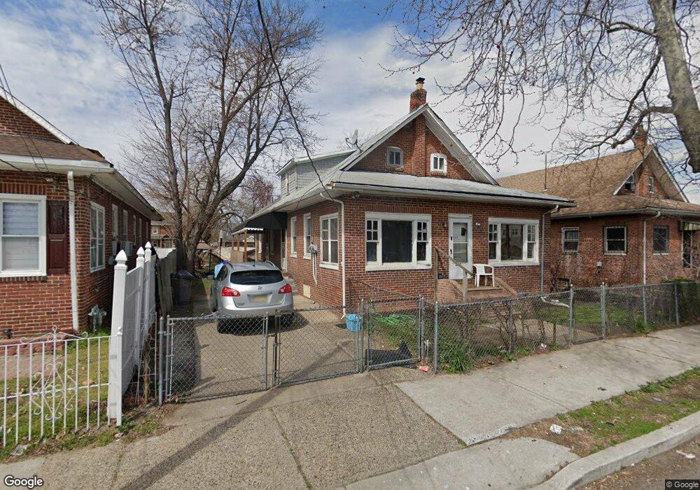 2263 Bank St, Camden, NJ 08105 - photo 1