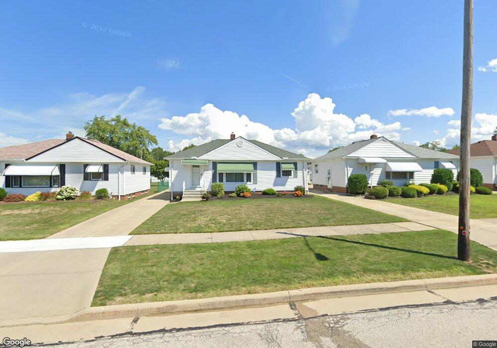 1837 Ridgewick Dr, Wickliffe, OH 44092 - photo 1