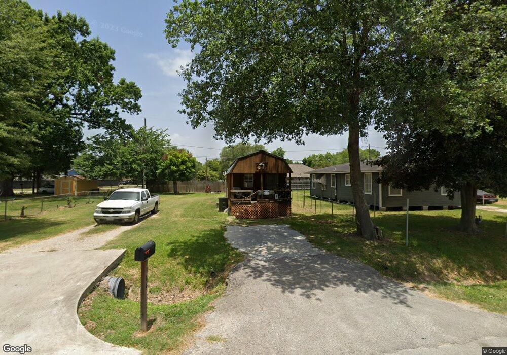 986 Saint Clair St, Houston, TX 77088 - photo 1