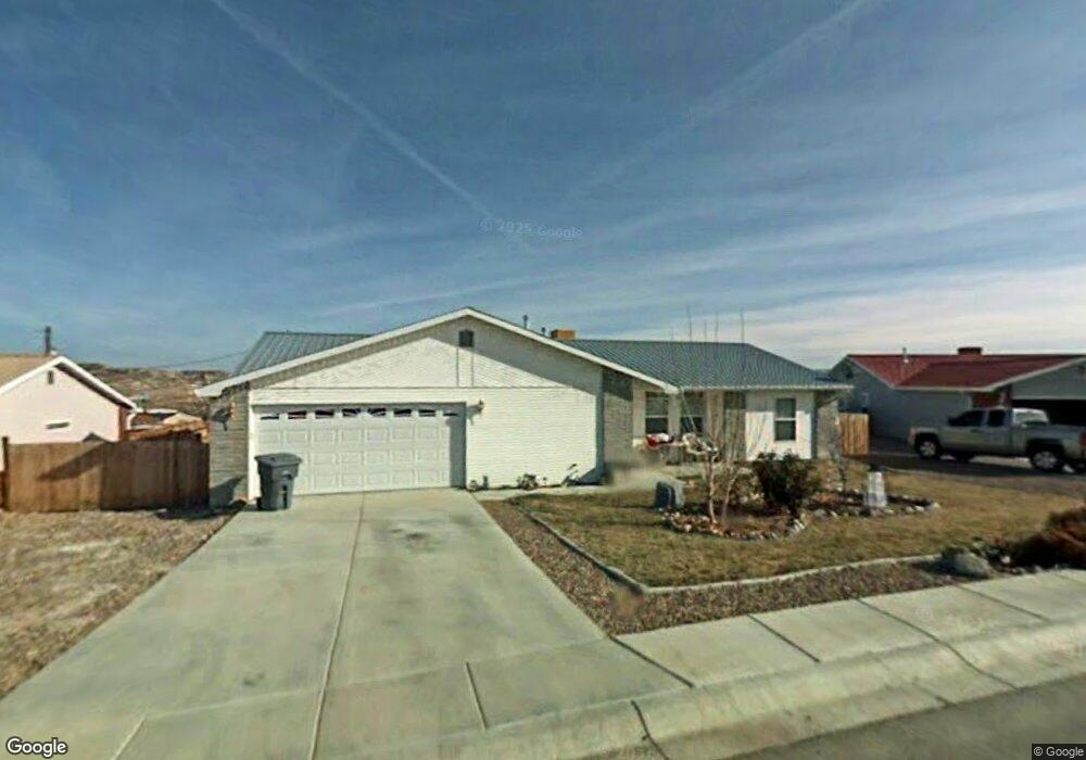 1306 Plumtree Cir, Bloomfield, NM 87413 - photo 1