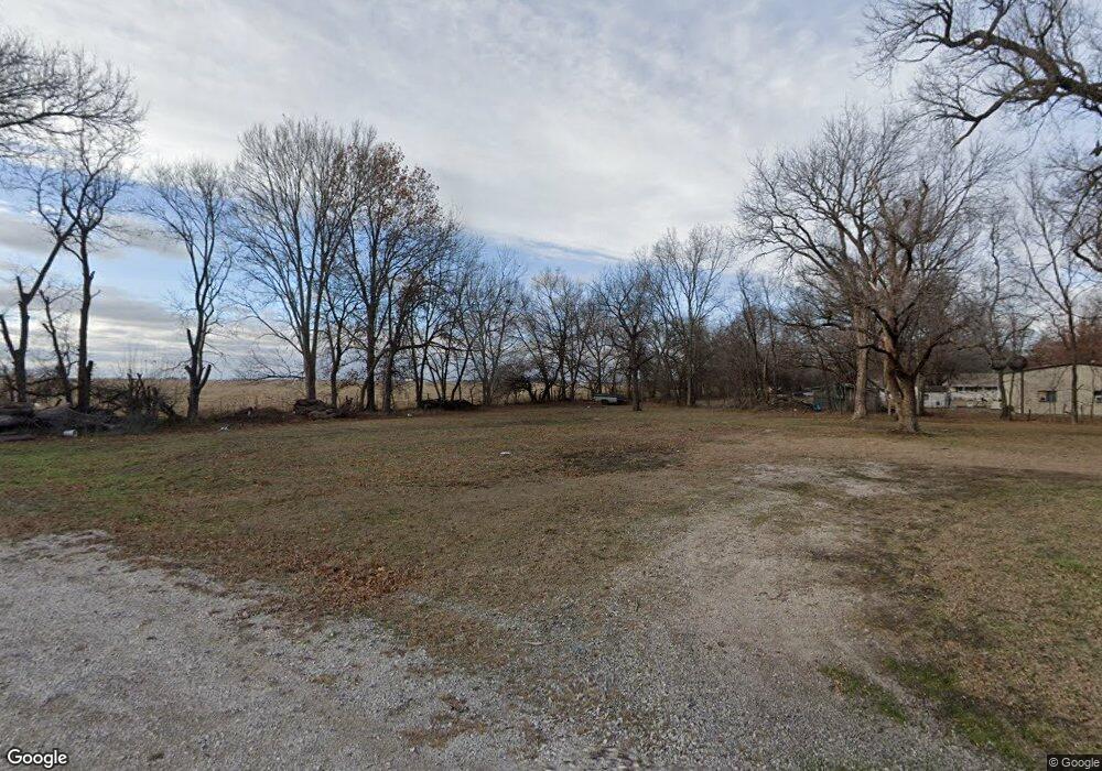 2811 Pine Ave, Parsons, KS 67357 - photo 1