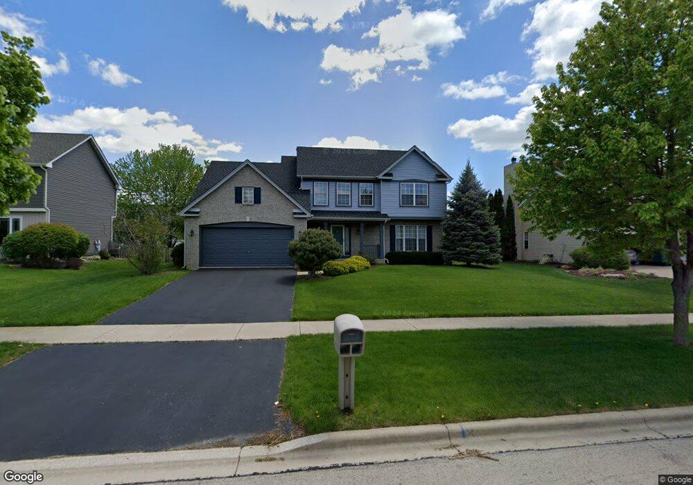 123 Pine Hill Dr, North Aurora, IL 60542 - photo 1