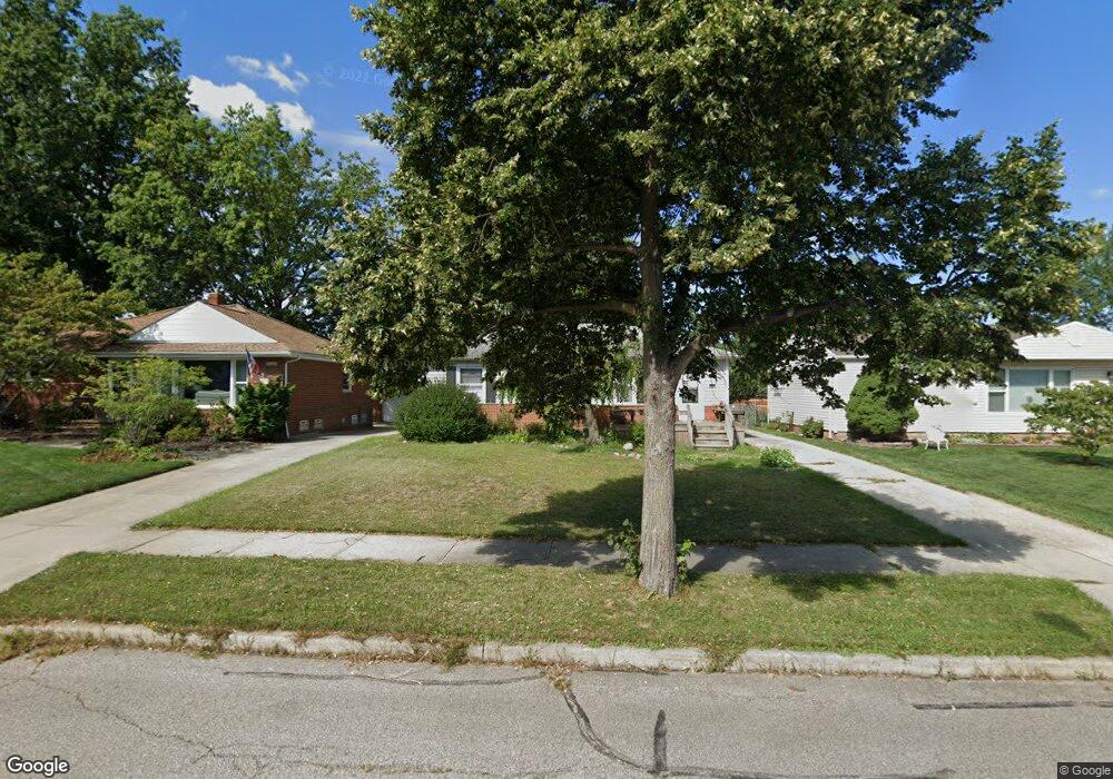 1648 Dennis Dr, Wickliffe, OH 44092 - photo 1