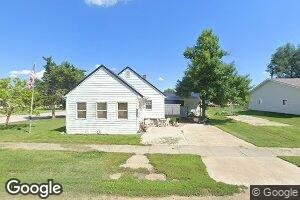 506 State Ave N, Wessington Springs, SD 57382