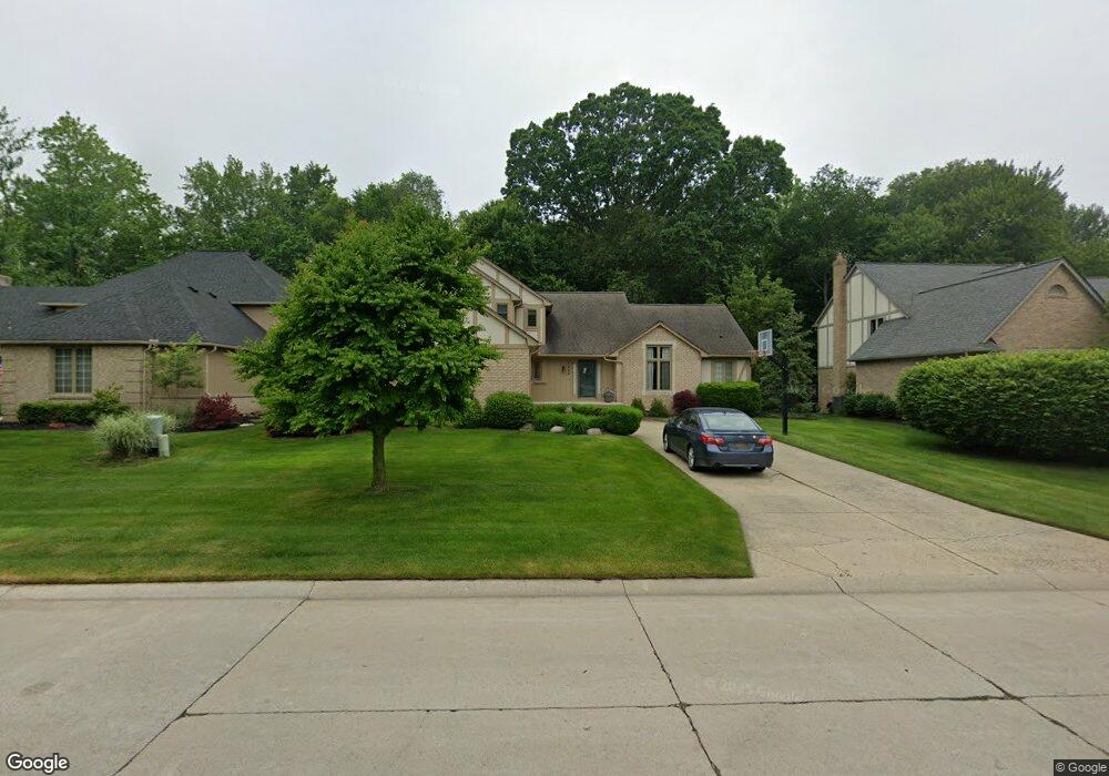 1325 Olympia Dr, Rochester Hills, MI 48306 - photo 1