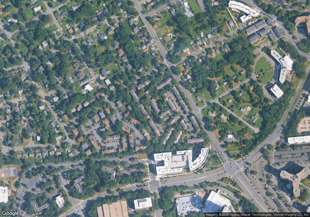 5137 Woodmire Ln, Alexandria, VA 22311 - photo 1