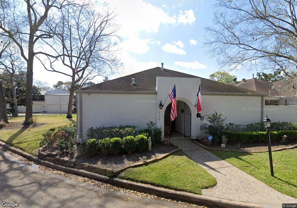 9626 Longmont Dr, Houston, TX 77063 - photo 1