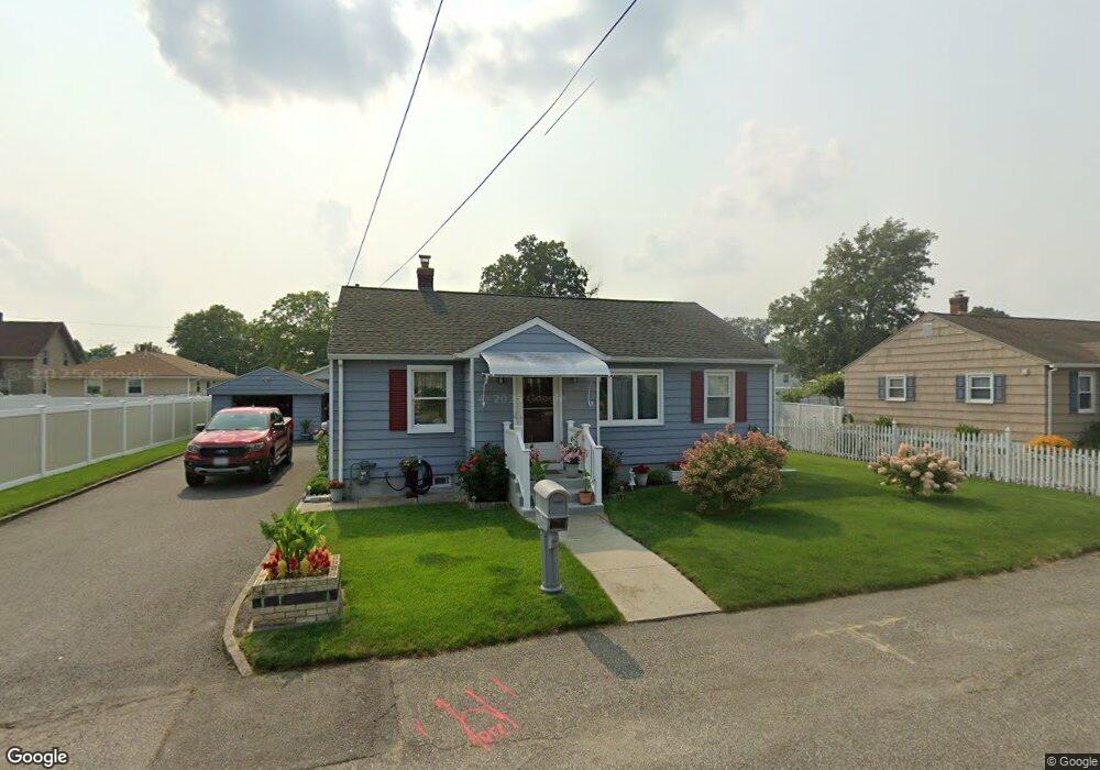 131 Yale St, Ludlow, MA 01056 - photo 1