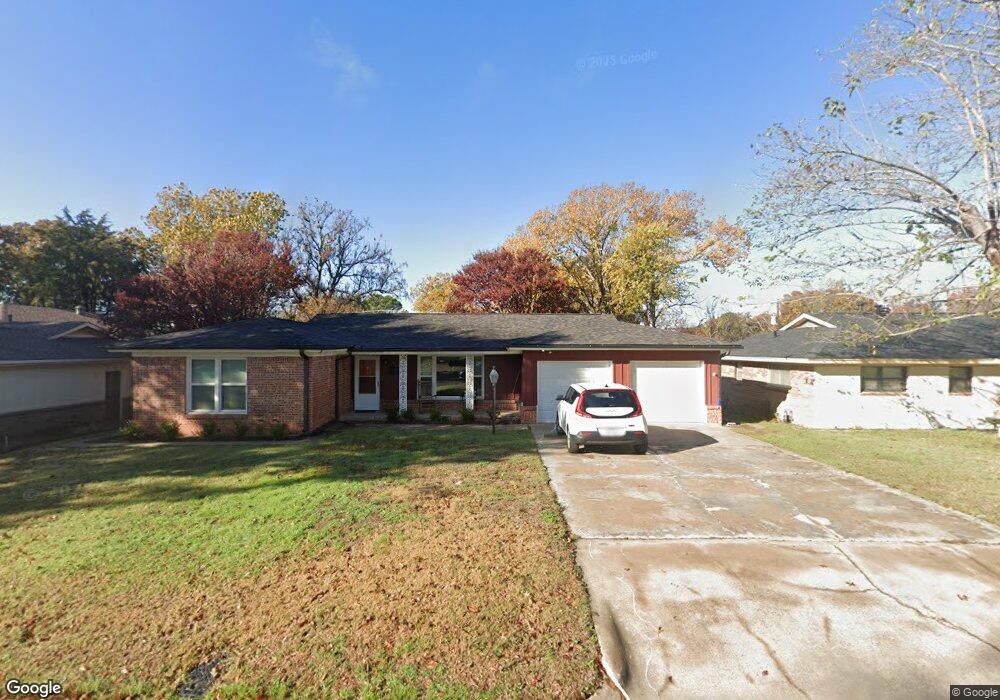 933 Acorn St, Bedford, TX 76022 - photo 1