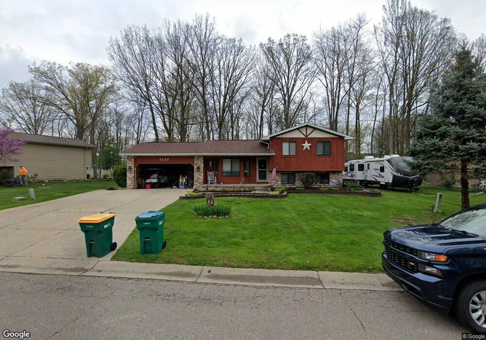 5157 Walden Dr, Swartz Creek, MI 48473 - photo 1